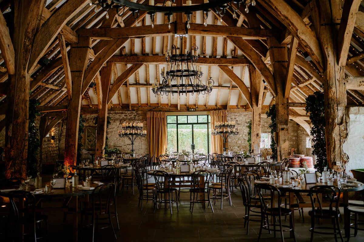 A7r08280 Wedding photograph captured at Bowerchalke Barn by a professional wedding photographer.