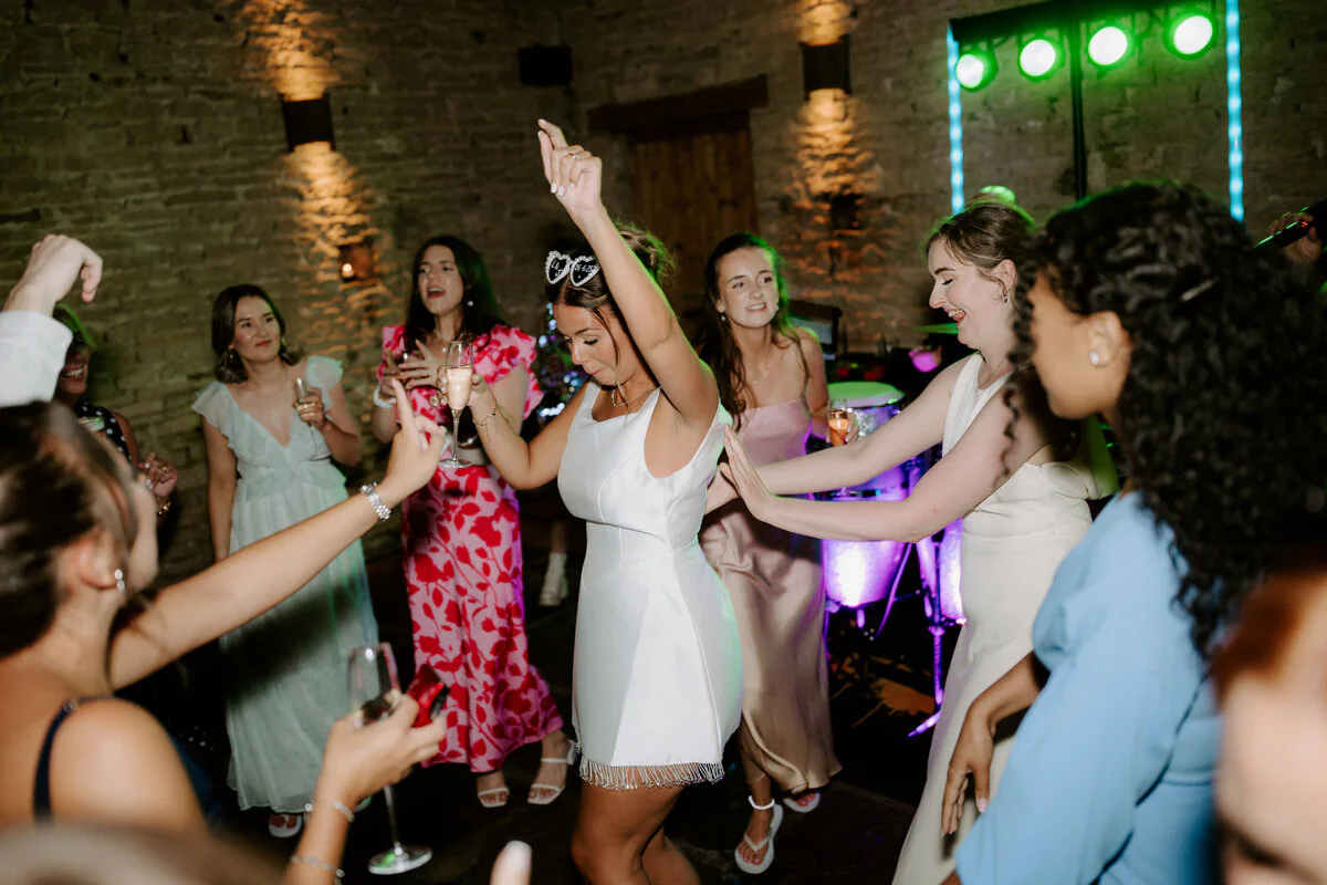 Dsc00895 Wedding photograph captured at Hyde House by a professional wedding photographer.